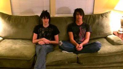 Emo teen gay porn free access xxx They begin out with a - drtuber.com