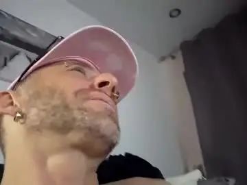 View HD video called Gay sex chat with juicystraw