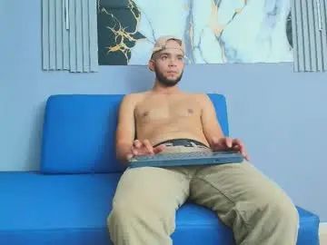 Enjoy watching the complete scene called Gay sex chat with david_rusel