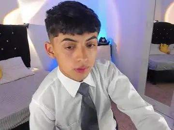 Play this uncut clip titled Gay sex chat with danvianny
