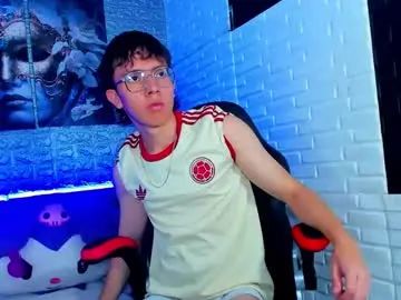 View the full scene of Gay sex chat with dominic_carminex