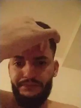 Enjoy watching this complete clip of Gay sex chat with cartier5
