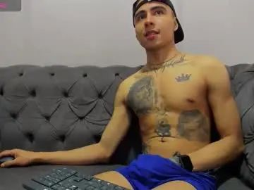 Stream uncensored scene titled Gay sex chat with piperrcry
