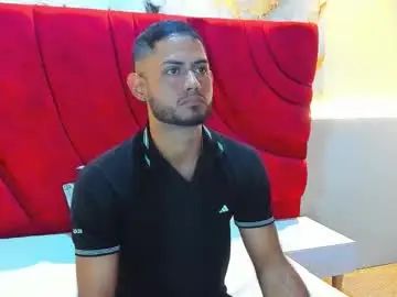 View uncensored movie named Gay sex chat with yeferson_scott