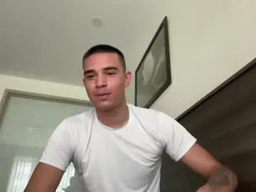 Enjoy watching this complete movie of Gay sex chat with king69xl
