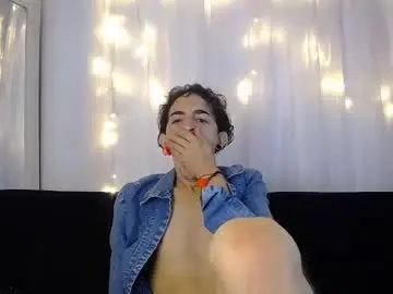 View complete clip of Gay sex chat with marco_xxx010