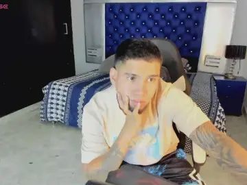 Enjoy watching the HD video titled Gay sex chat with Cami_KingSex