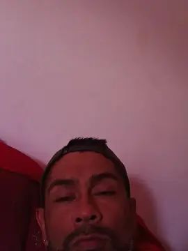 Play the hardcore movie called Gay sex chat with Guarobarbero