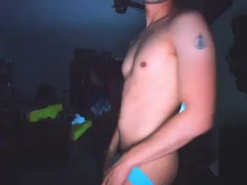 Watch complete movie named Gay sex chat with Shuck94