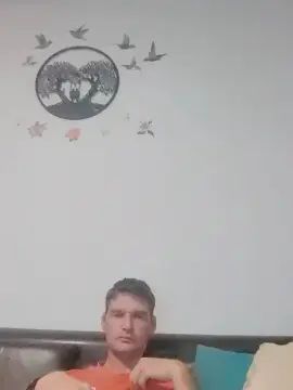 View uncut clip of Gay sex chat with Dono1988