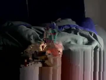 Play this HD scene of Gay sex chat with kisalick