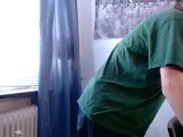 Stream the complete scene titled Gay sex chat with _whoisthatguy_