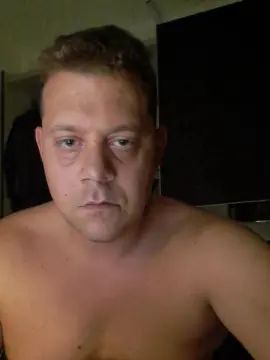 Play this full video titled Gay sex chat with Max5673