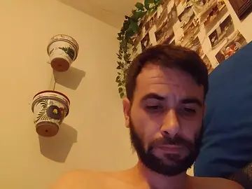 Play this complete clip titled Gay sex chat with broken_toy92
