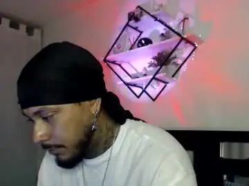Enjoy watching this hardcore scene called Gay sex chat with kaelsantos