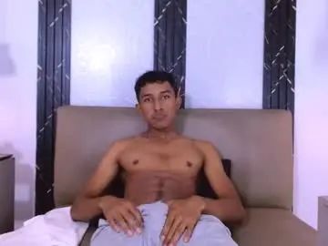 View the HD video of Gay sex chat with natzuki_