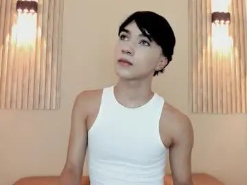 Play this full clip called Gay sex chat with julii_rico