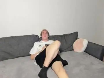 View the uncut clip of Gay sex chat with swag_mua