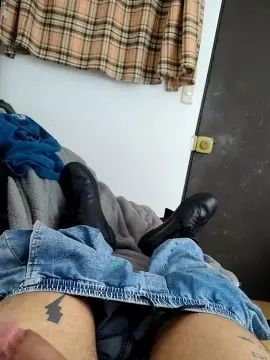 Stream the HD video of Gay sex chat with Pitogruesoyduro