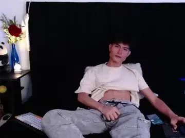 View uncensored clip of Gay sex chat with thomasbennett_