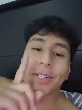 Play hardcore video of Gay sex chat with distroyet2
