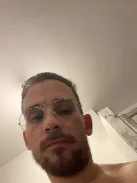 Play this uncensored scene named Gay sex chat with Rrfxes
