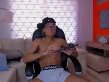 Enjoy watching full clip named Gay sex chat with aron_big_big