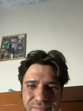 View the complete movie of Gay sex chat with Alain1989