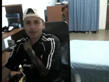 Enjoy watching this complete movie of Gay sex chat with Saint_18_