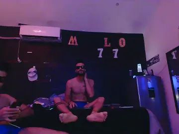 Stream this HD movie named Gay sex chat with rifer6