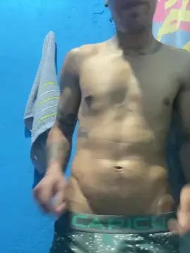 View this uncensored movie titled Gay sex chat with Maxxii09