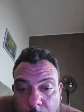 Play the complete clip titled Gay sex chat with dadinho27