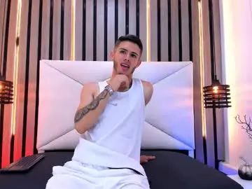 Play this complete video called Gay sex chat with mark_pirs