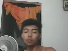 Play this HD video called Gay sex chat with Dante_UwU
