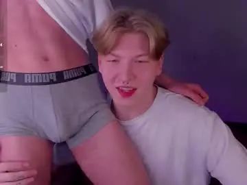 View the uncensored clip titled Gay sex chat with riverflow10