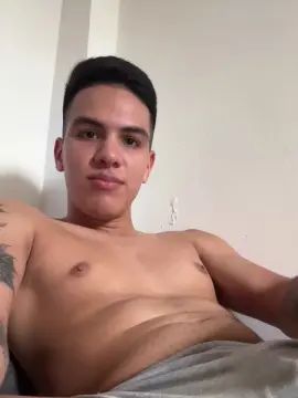 Stream the full video named Gay sex chat with Axel_sliim