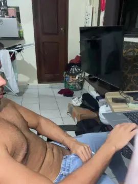 Play this uncensored movie of Gay sex chat with marckbess4