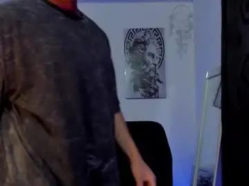 Play this uncut video named Gay sex chat with alanesposito