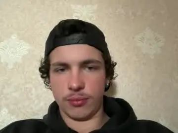 Play the uncut scene of Gay sex chat with getssby