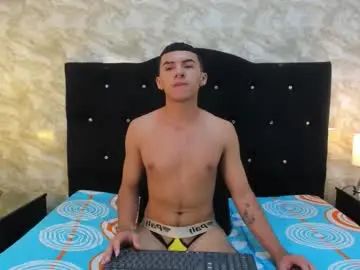 Stream complete clip named Gay sex chat with lucas_rossi