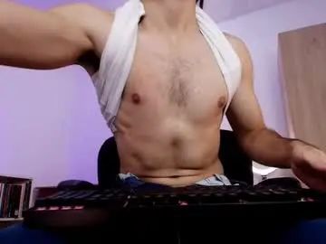 View complete clip named Gay sex chat with enzo_moretii