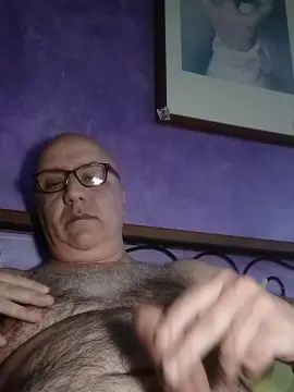 Enjoy watching the HD video of Gay sex chat with BattagliaGil