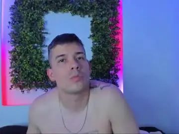 View the uncut clip of Gay sex chat with luc_sforza