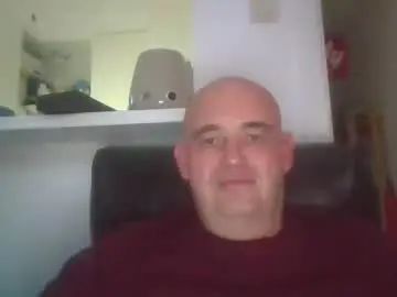 Watch complete video named Gay sex chat with crazychubby78