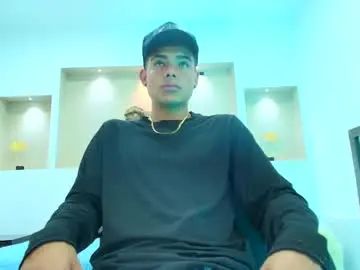 Enjoy watching uncensored video of Gay sex chat with noah_85
