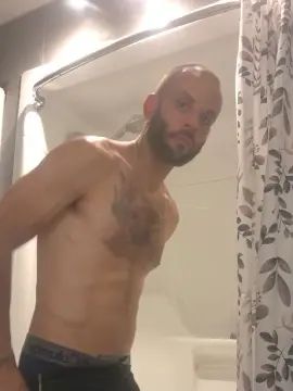 Watch this uncut clip of Gay sex chat with Boy4183