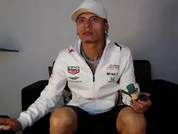 Watch the HD movie titled Gay sex chat with rickgraim