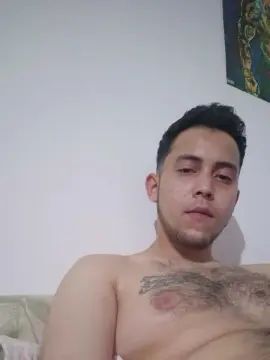 Watch the full video called Gay sex chat with Eroz_rammazotti