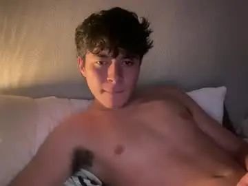 Watch the complete clip named Gay sex chat with hungc0llegejock