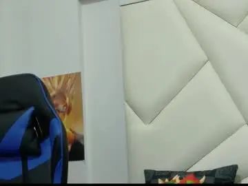 Watch the complete clip of Gay sex chat with alanvilla_lobo